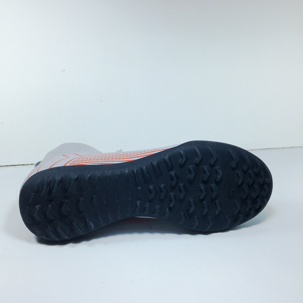 SUPERFLYX 6 CLUB TF WOLF GREY/CRIMSON/18