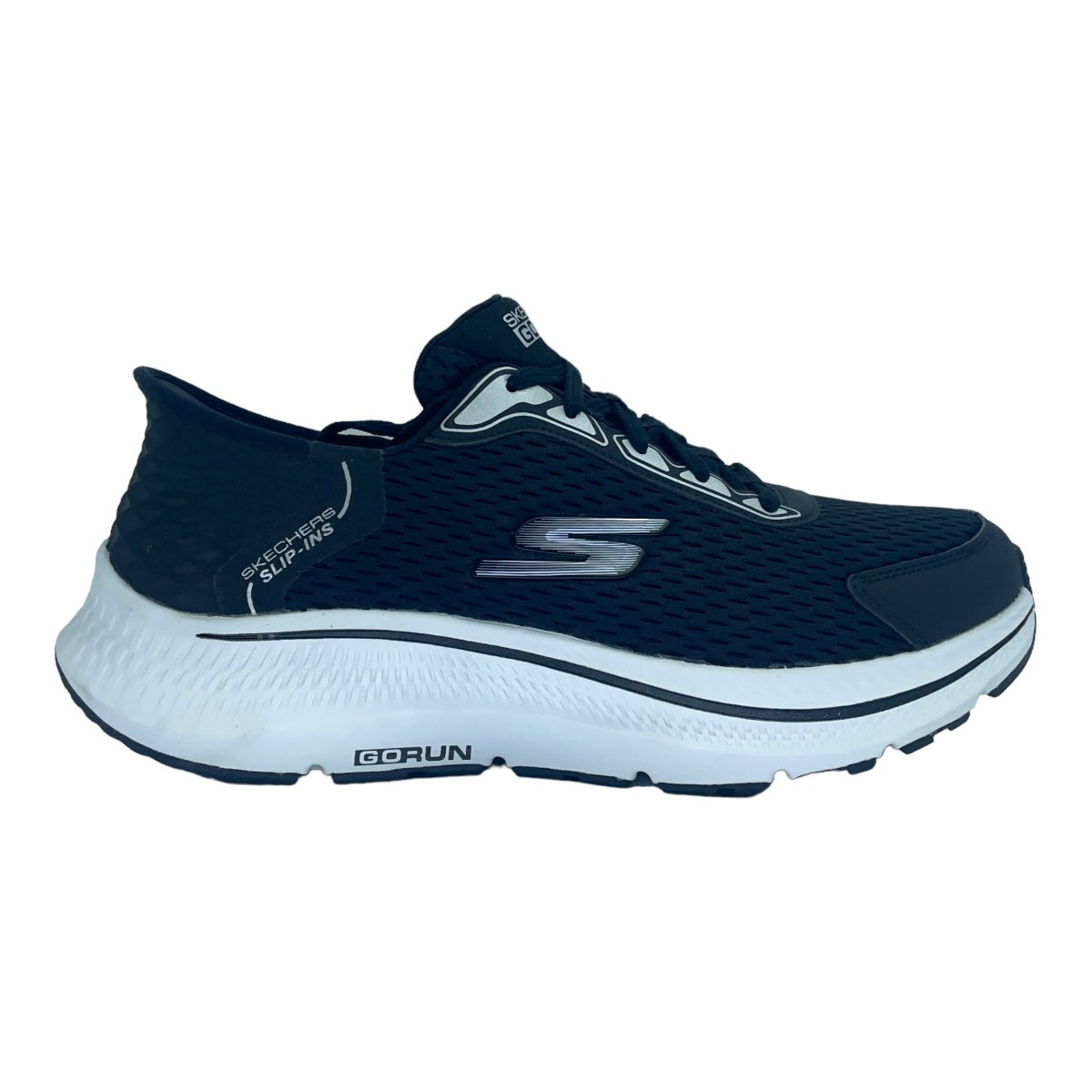 GO RUN CONSISTENT 2.0 BLACK AND WHITE