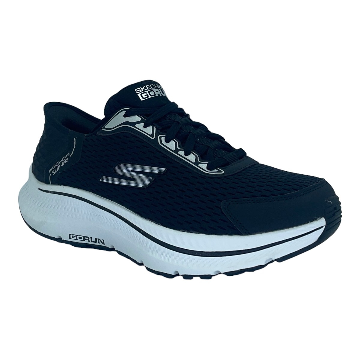GO RUN CONSISTENT 2.0 BLACK AND WHITE